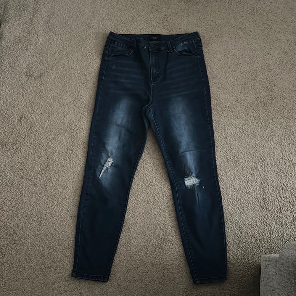 women’s jeans with rips